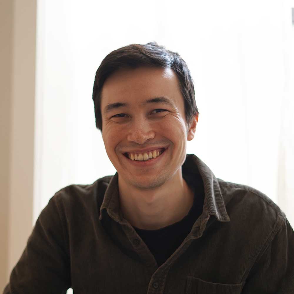 Headshot of Derek Yen